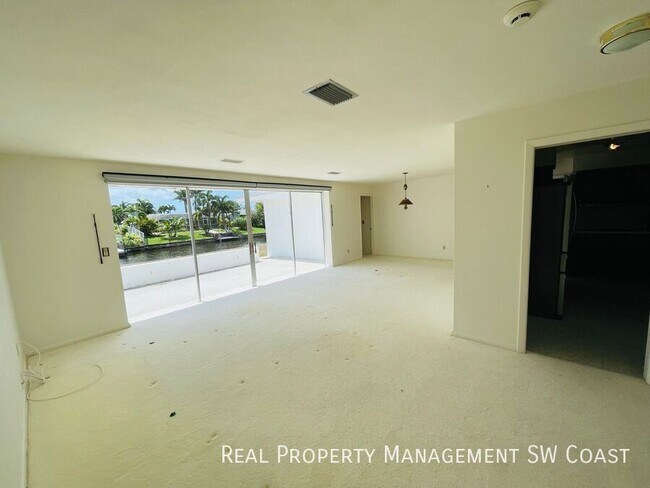 Foto del edificio - 2256 SE 27th St