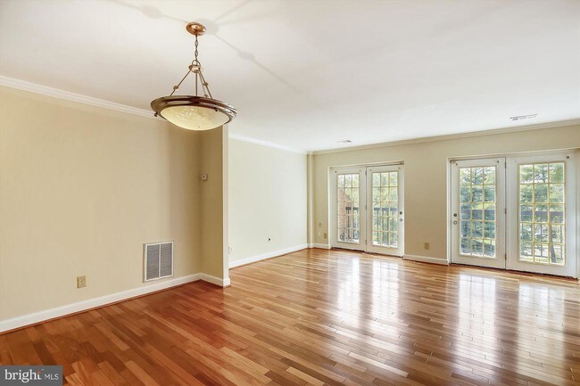 Foto del edificio - 4053 Chesterwood Dr