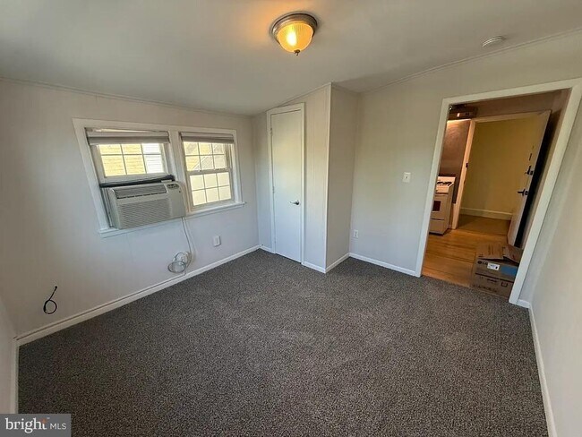 Foto del edificio - 2642 N Pershing Dr