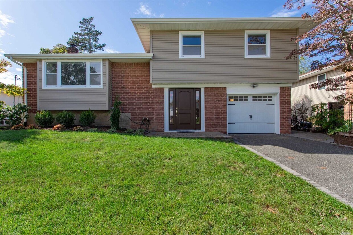 Foto principal - 15 Gainsville Dr