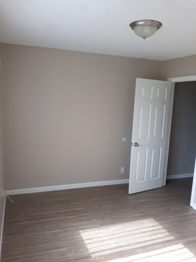 Building Photo - 3 Bed/ 1 Bath San Pedro **$2495**