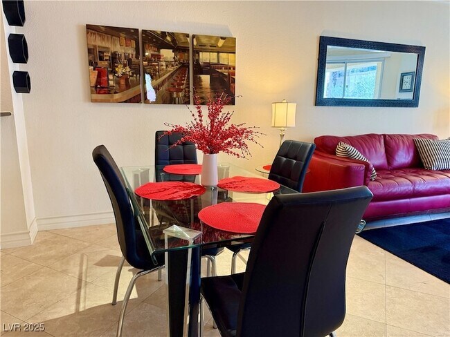 Foto del edificio - 270 E Flamingo Rd