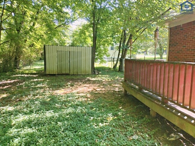 Building Photo - 174 Long Meadow Dr