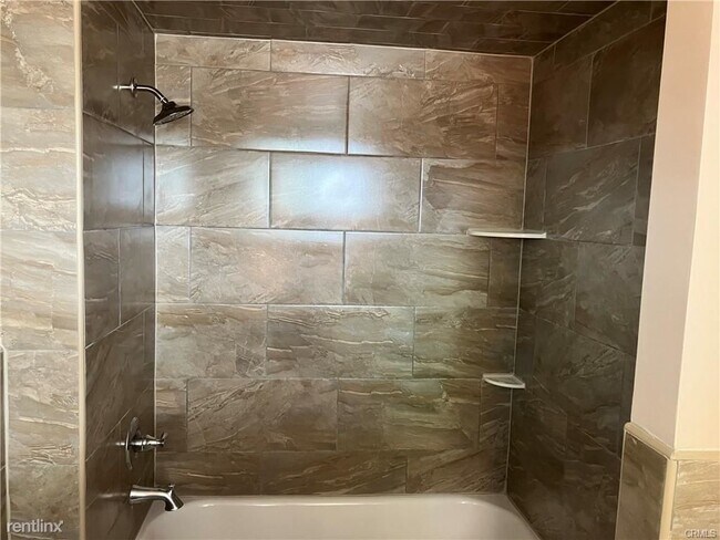 Foto del edificio - 3 br, 3 bath House - 1801 Colina Dr