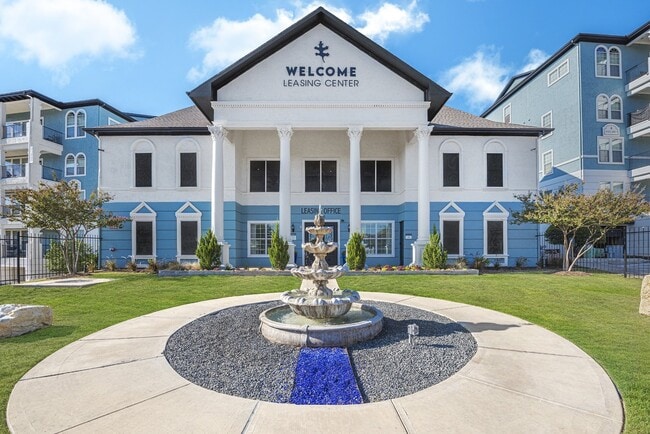 Building Photo - Cypress at Stone Oak