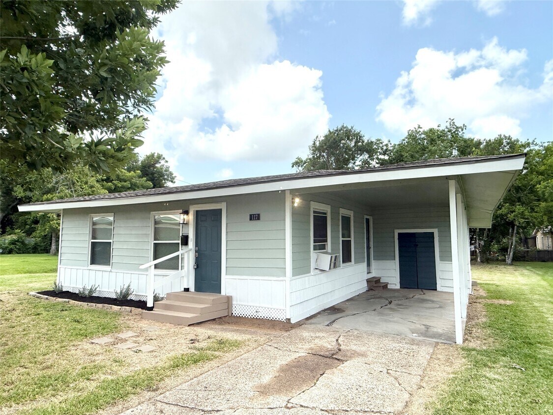 Foto principal - 117 Oak Dr