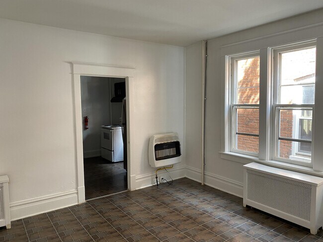Foto del edificio - 2628 Lexington St