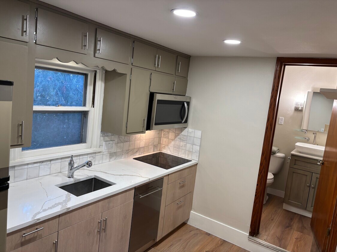 Foto principal - 548 N 8th Ave
