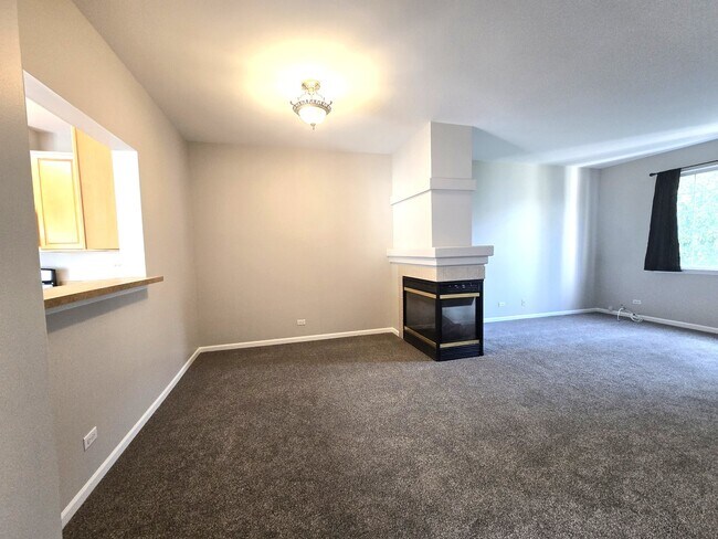 Foto del edificio - 652 S Rosehall Ln
