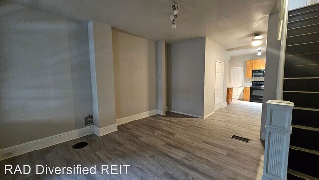 Building Photo - 3 br, 2 bath House - 1733 N Lindenwood St