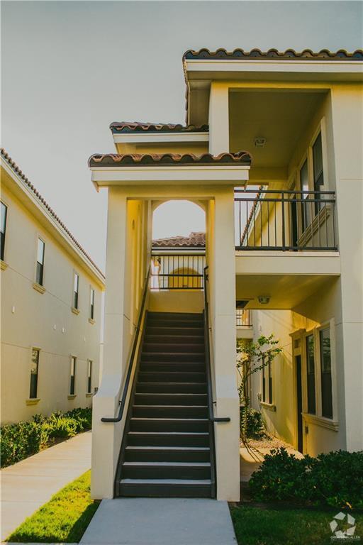 Building Photo - 810 S Taylor Rd