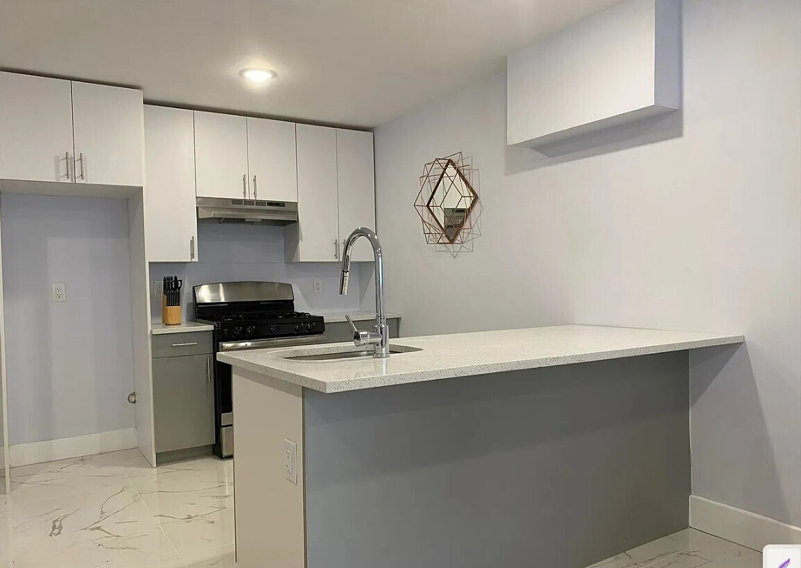 Foto principal - 397 Woodlawn Ave