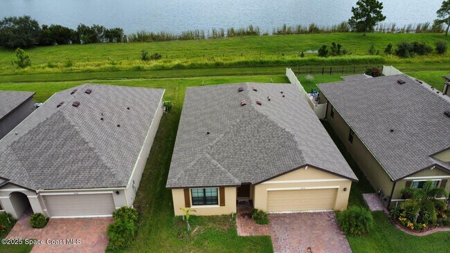 Foto del edificio - 2073 Farmhouse Rd SE