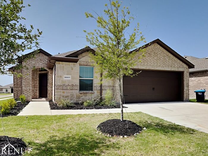 Foto principal - 9001 Eagles Landing Dr