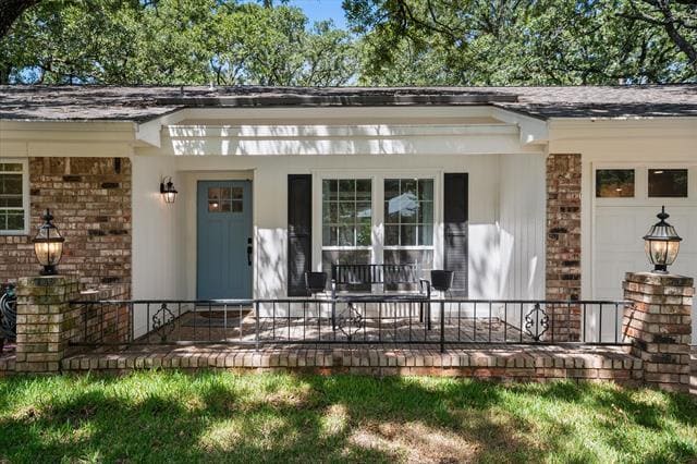 Building Photo - 2019 N Meadow Way Cir
