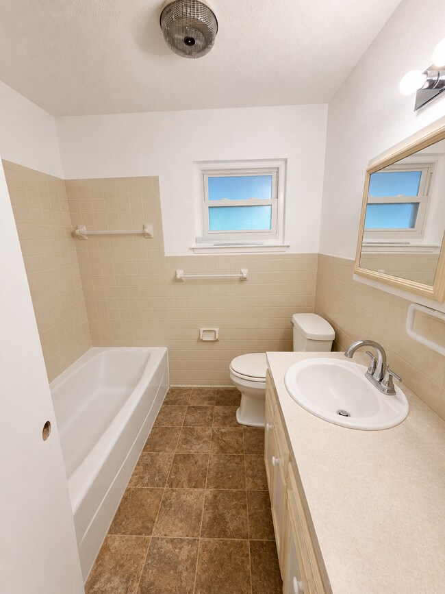 Baño - 1507 Richard Dr