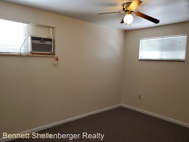 Building Photo - 2609 W Pikes Peak Ave