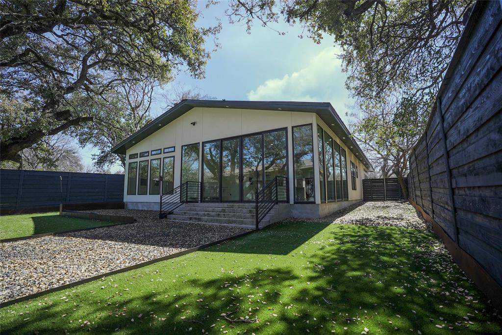 Foto principal - 1206 W Oltorf St