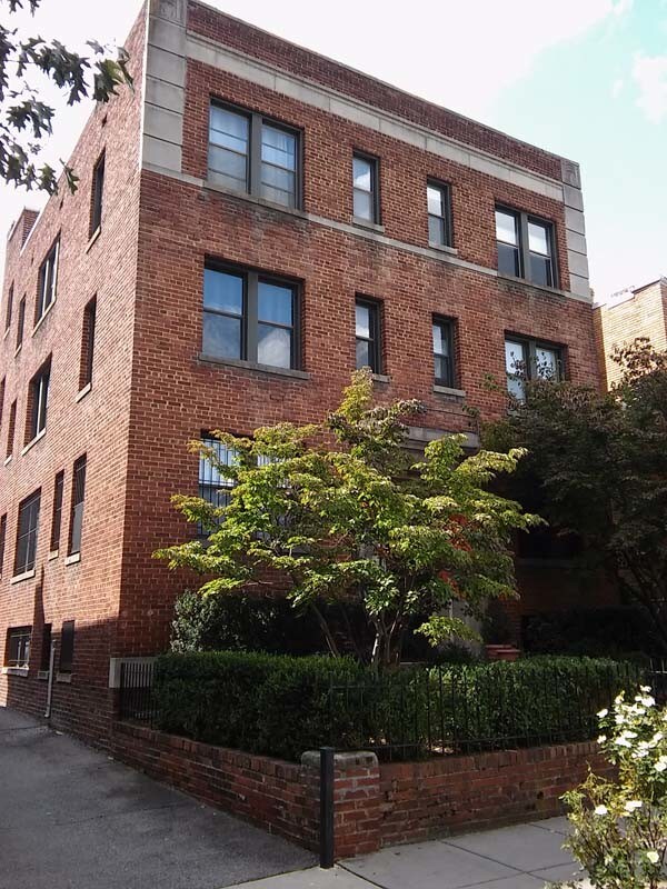 Primary Photo - 231 15th St SE