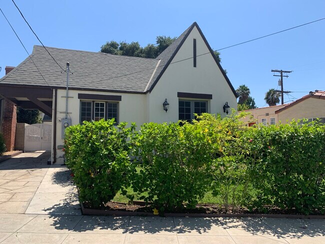 Building Photo - 1908 Eden Ave