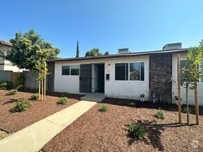Building Photo - 420 S Walnut Ave