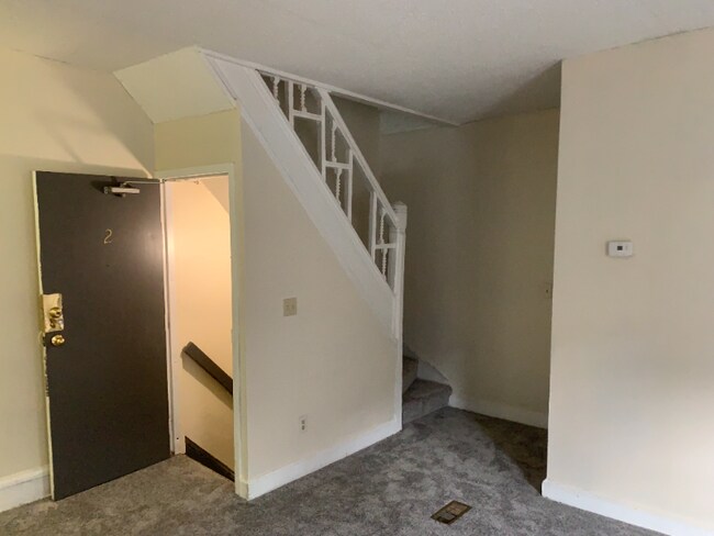 Foto del edificio - 2307 Maplewood Ave