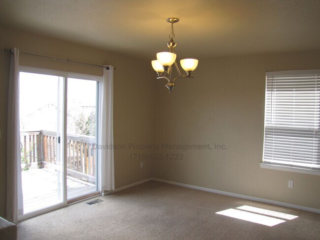 Foto del edificio - Beautiful 3 Bedroom House Located in Stetson Hills