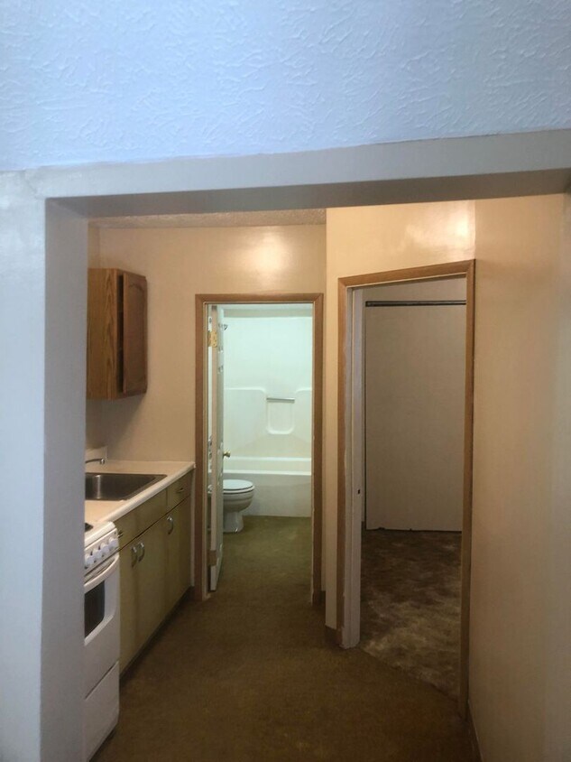 Foto del edificio - 403 1/2 S. 10th St.