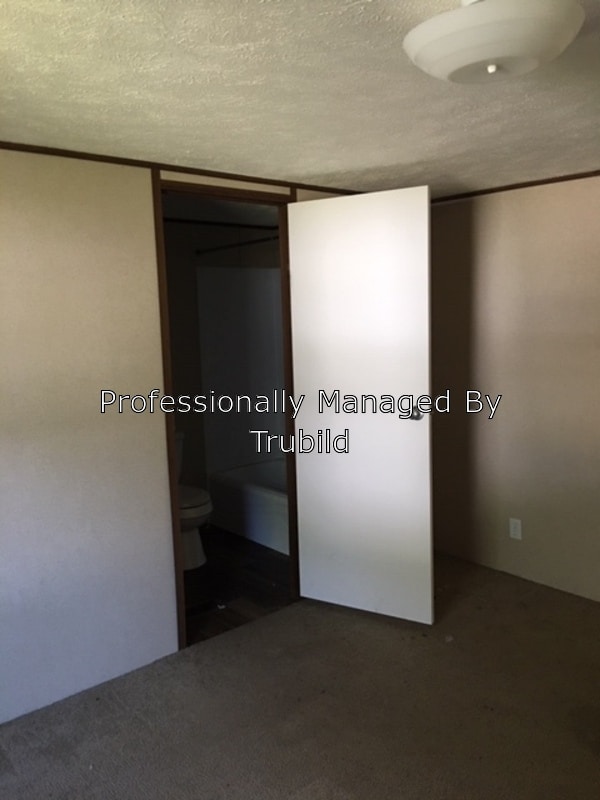 Foto del edificio - 410 Tolbert Pl