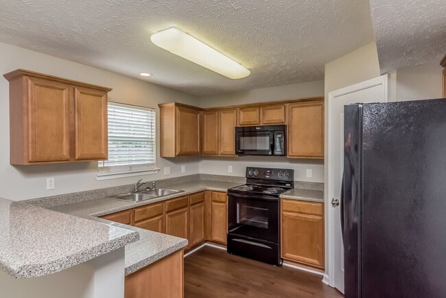 Foto del edificio - 2115 Cason Trail
