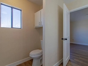 Building Photo - 426 Waterbrook Dr