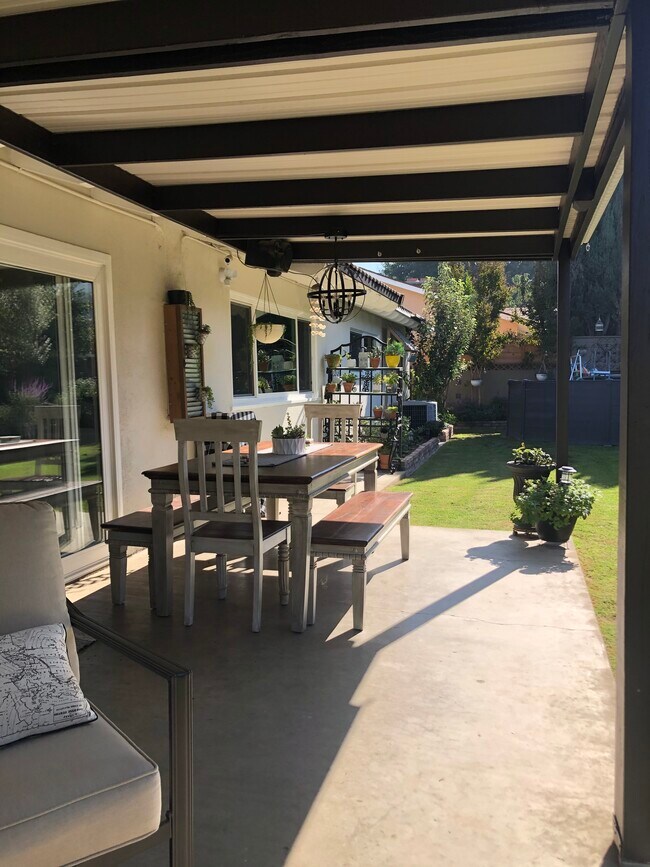 Back Patio - 10304 Cliota St House