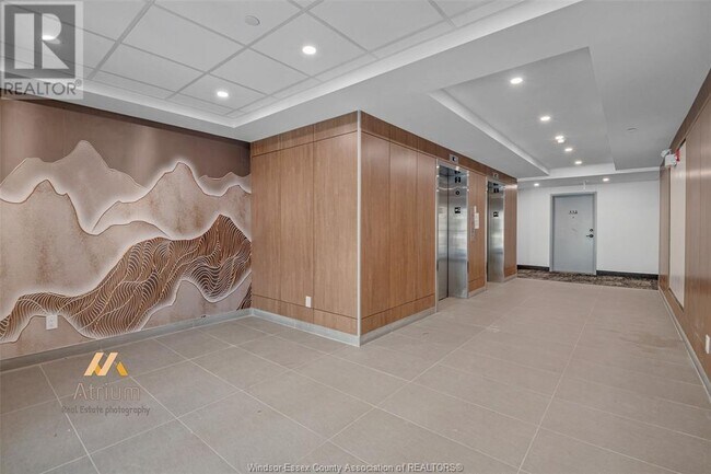 Building Photo - 3320 Stella Crescent