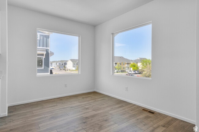 Building Photo - 382 S 1130 W