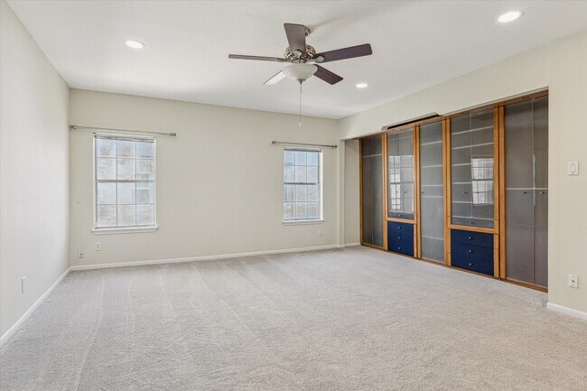 Foto del edificio - 2968 Holly Hall St