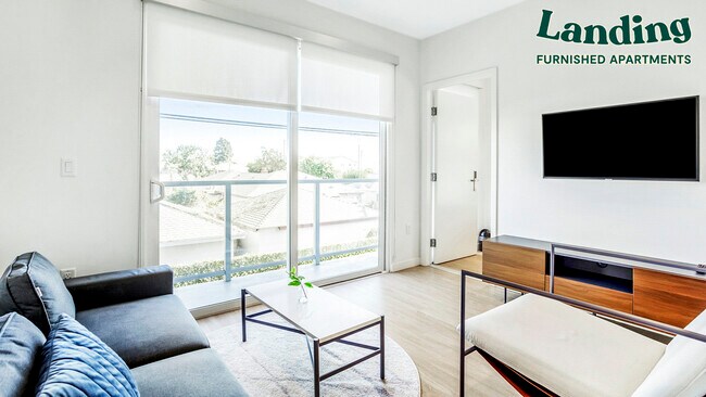 Foto del edificio - 8820 Belford Ave