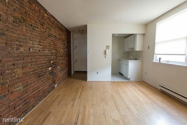 Building Photo - 729 Spruce St