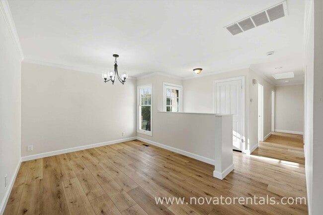 Building Photo - 40 Martinez Ct