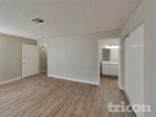 Foto del edificio - 2234 Heavenly View Dr