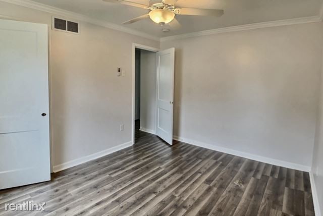 Building Photo - 2 br, 1 bath House - 920 21st St