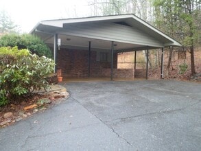 Building Photo - 1068 Monteith Branch Rd