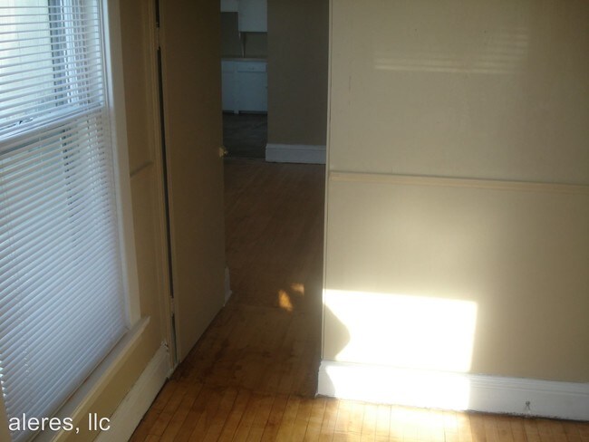 Foto del edificio - 206 1st Ave SW