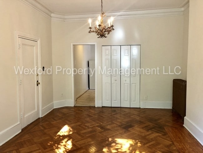 Building Photo - Perfect Studio in the Heart of Adams Morgan