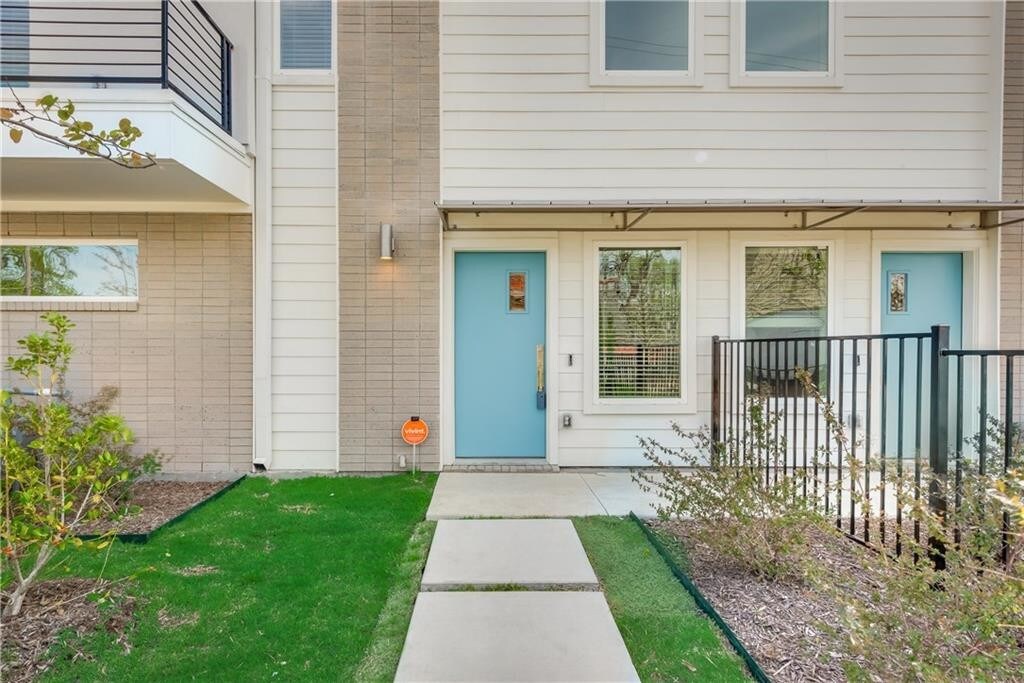 Foto principal - 1518 N Carroll Ave
