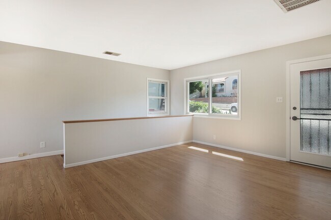 Living Room - 412 Concord St