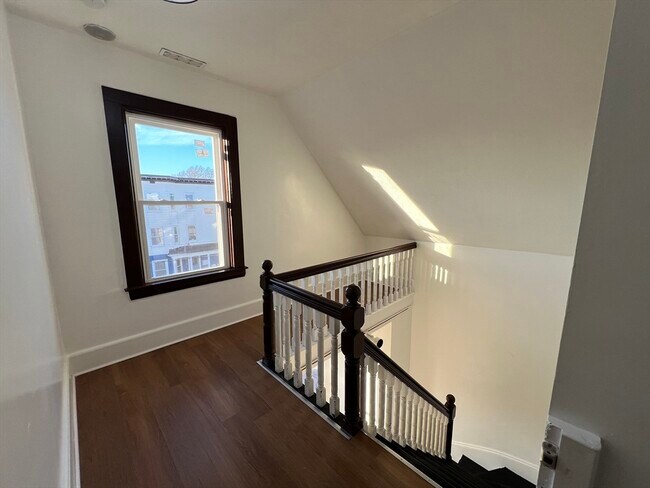 Building Photo - 45 Henry Ave