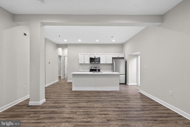 Foto del edificio - 980 N Marshall St