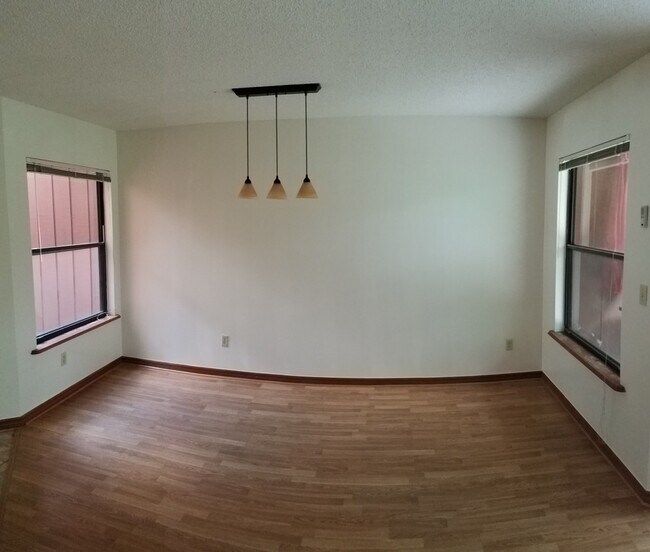 Foto del edificio - 2701 NE 10th St