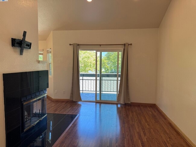 Building Photo - 7765 Canyon Meadows Cir