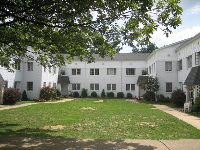 Primary Photo - 444 Cherry Ave
